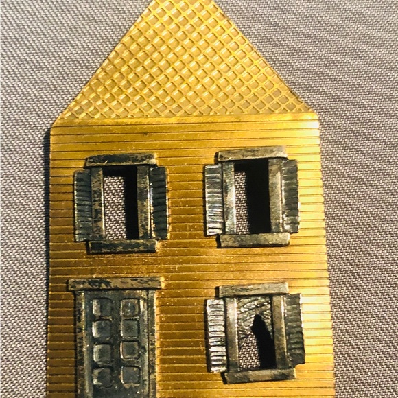 Vintage Cute Real Estate Pin/ Brooches and a charm - Picture 5 of 8